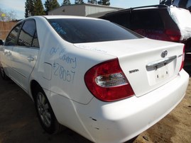 2004 TOYOTA CAMRY XLE WHITE 2.4L AT Z18057